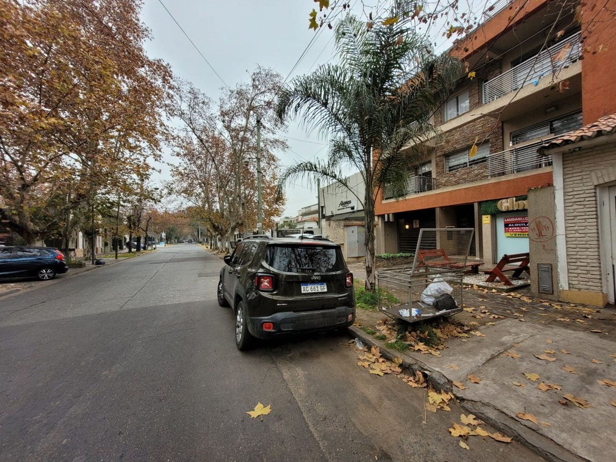 MUY LINDO MONOAMBIENTE CONTRAFRENTE EN MARMOL