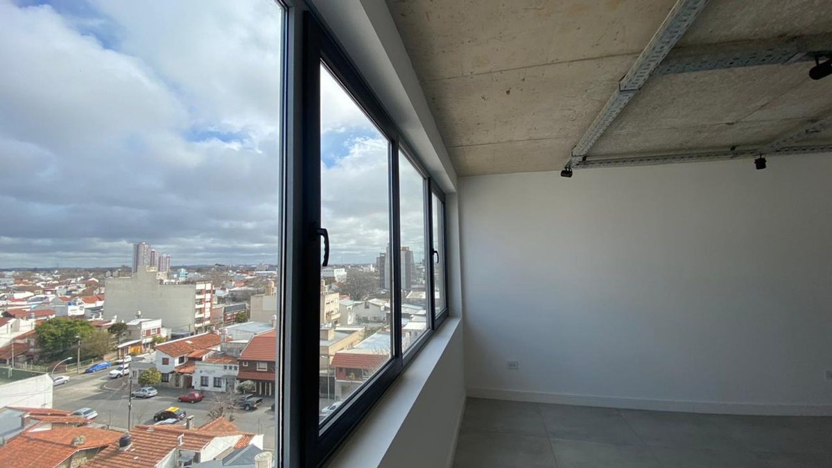 ALQUILER OFICINA MODERNA BARRIO SAN JOSÉ 32M2