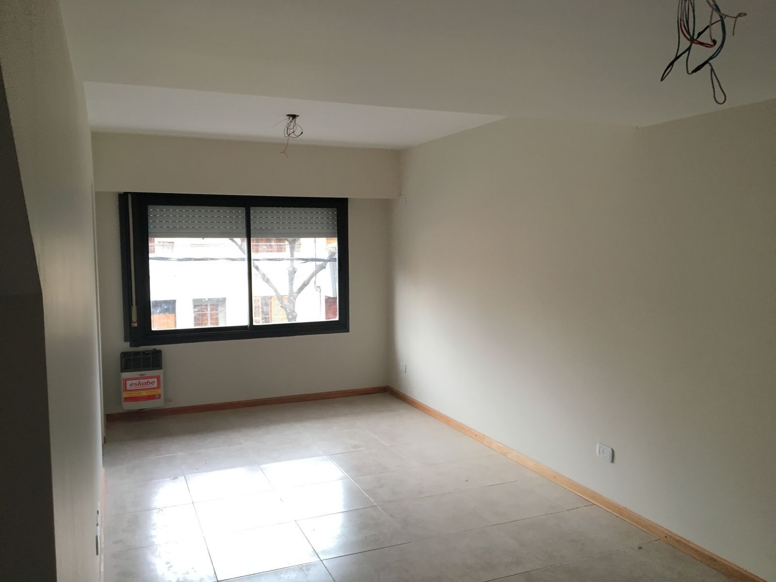 VENTA DE 1 DORMITORIO SEMIPISO CON AMENITIES ALEM 1900