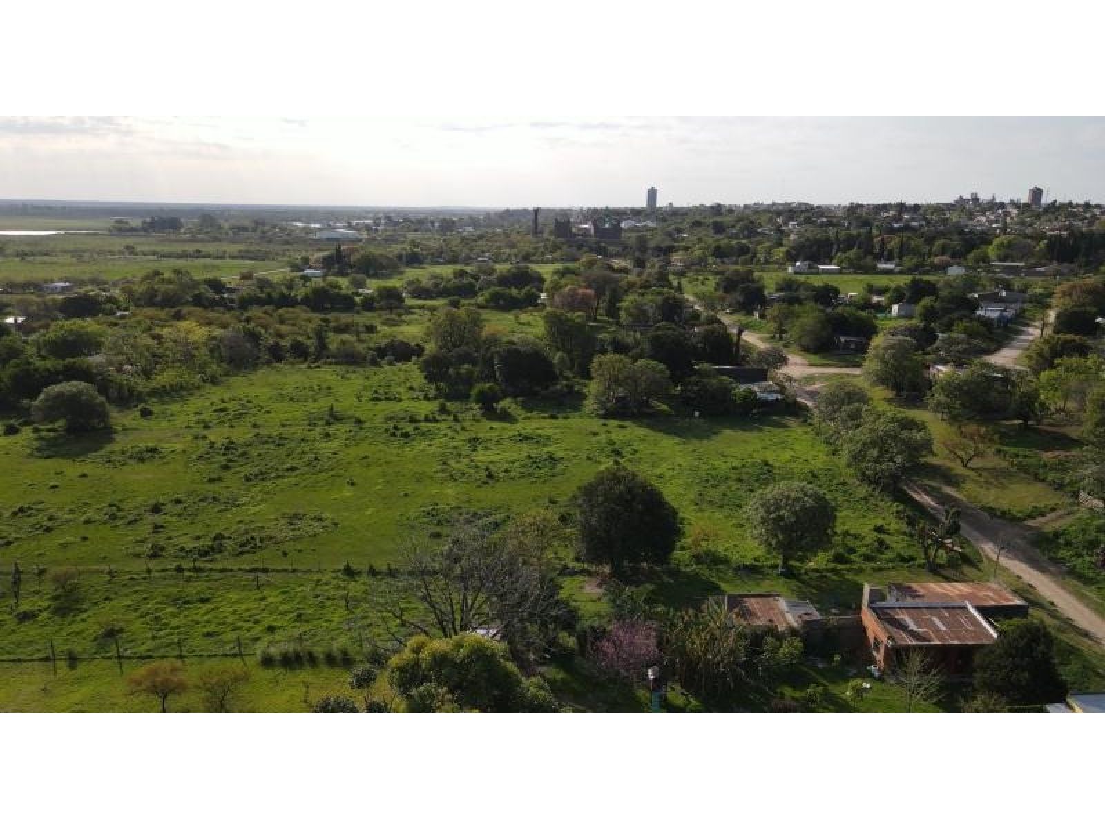 Gran Terreno (7.800 M2) Con Vista Al Rio, En El Corazón Del Quinto Cuartel