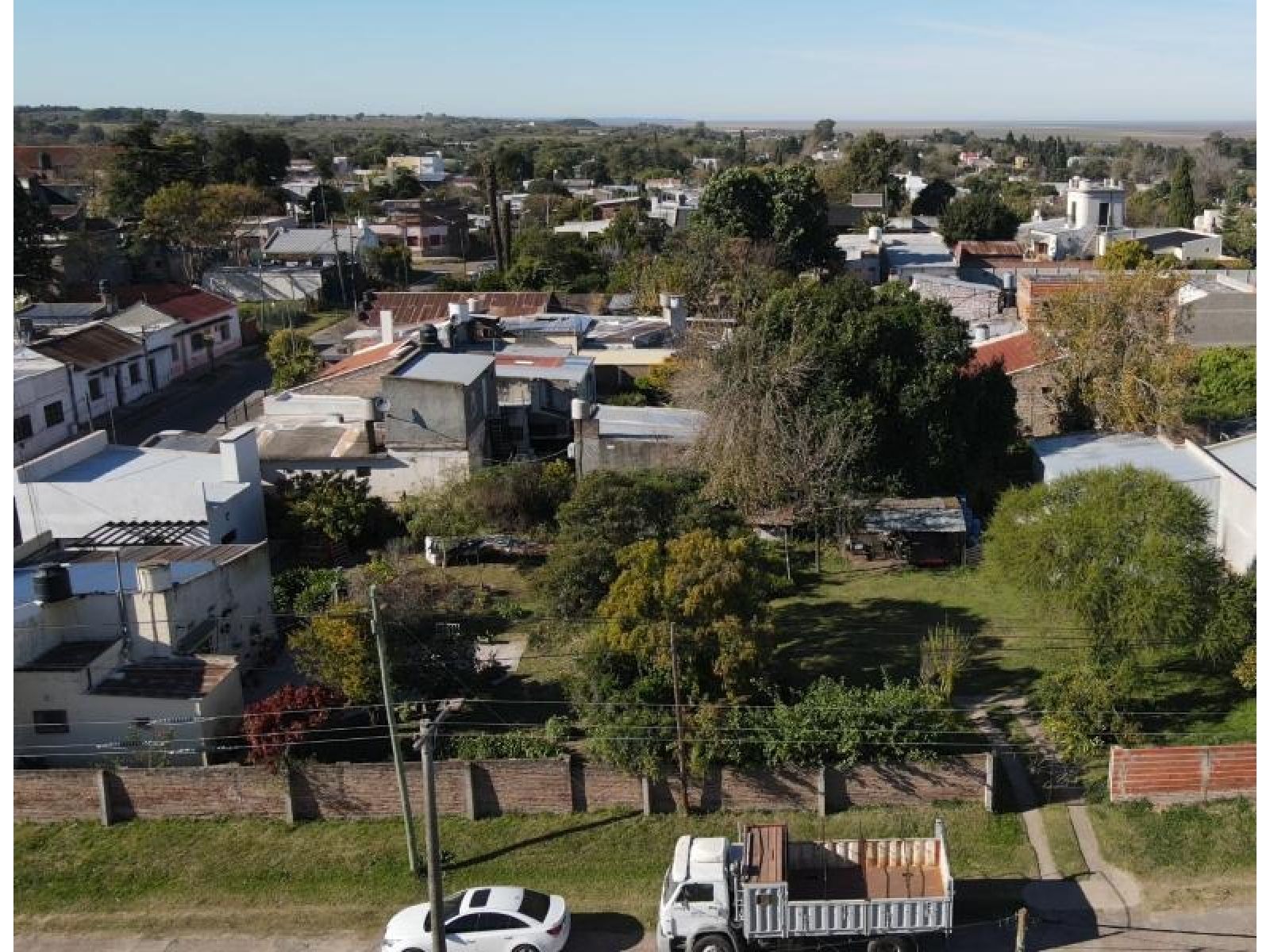 Terreno De 16x25 En Dorrego Y Profesor Sanchez, Parquizado