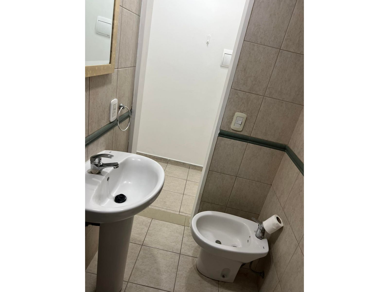 RETASADO  VENTA departamento monoambiente en Muñiz San Miguel