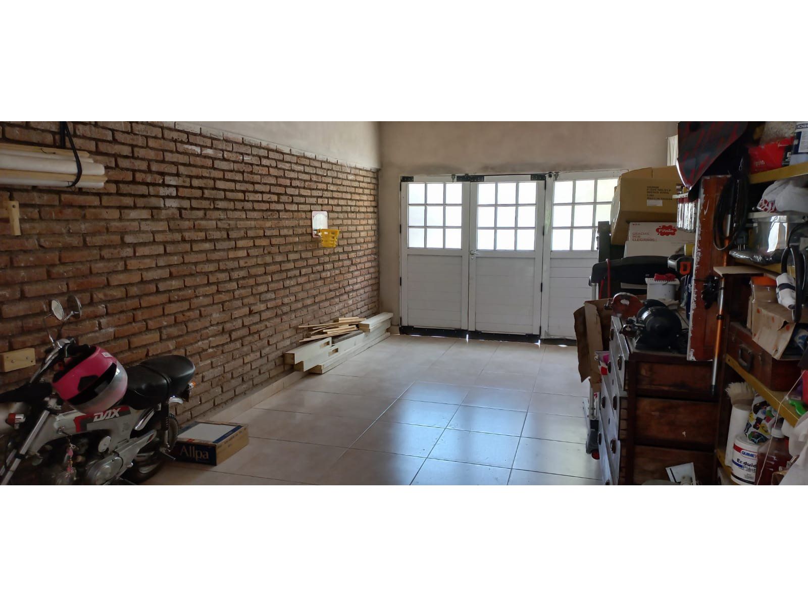 VENDO CASA 3 DORM BARRIO EX COMBATIENTES