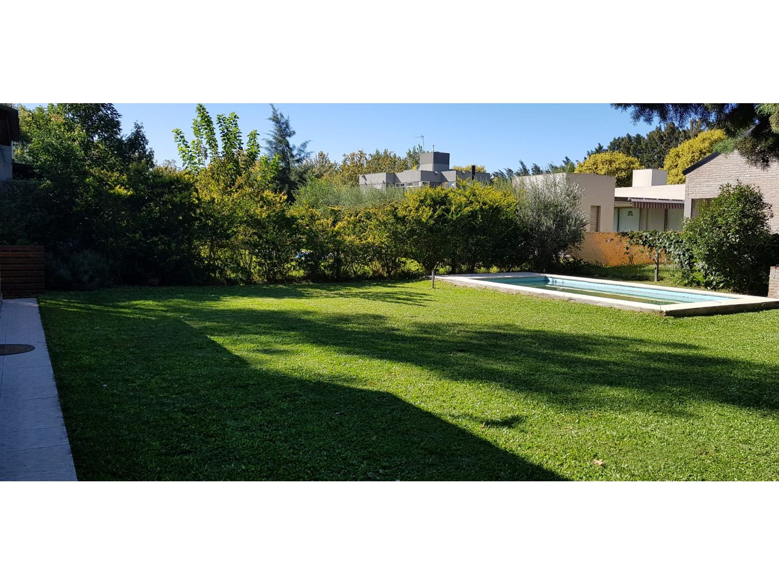 Casa en Venta, Barrio cerrado Sol paraná.