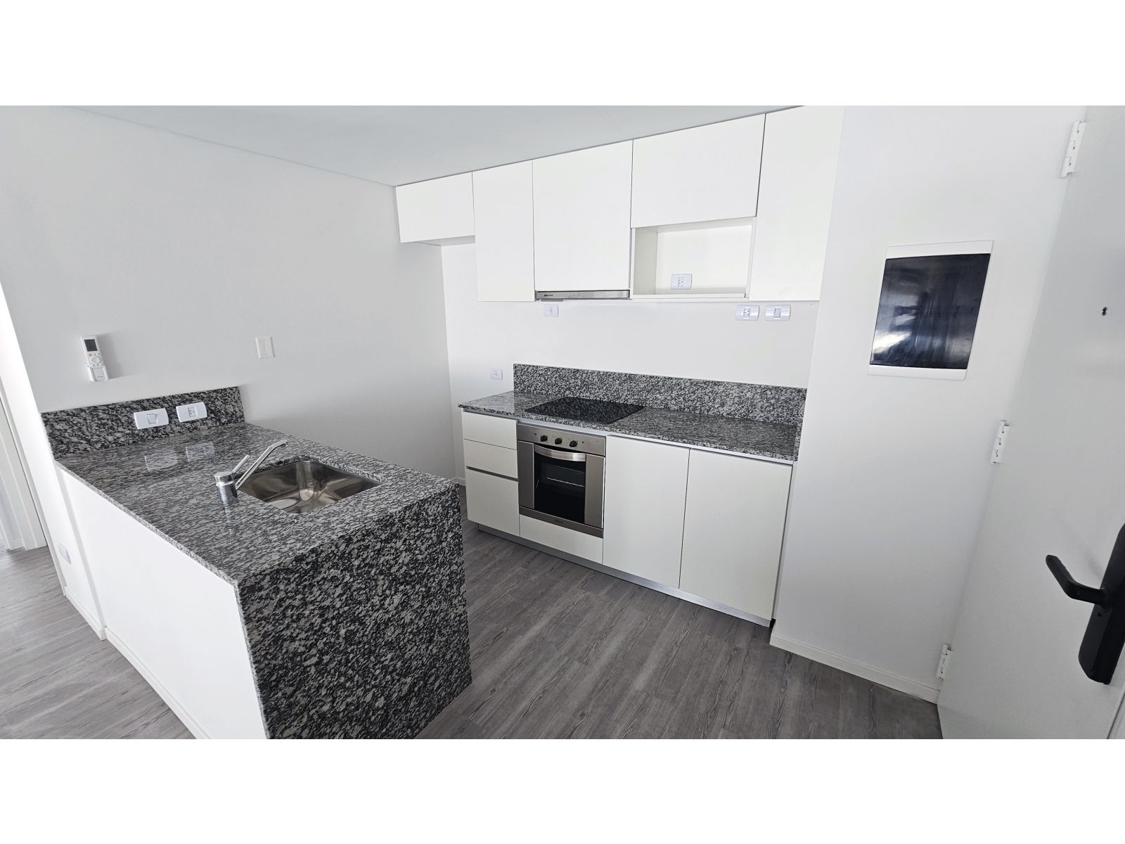 VENTA Barracas – A ESTRENAR JUNIO 2025 – 3 AMBIENTES 2 BAÑOS, BALCON C/ AMENITIES