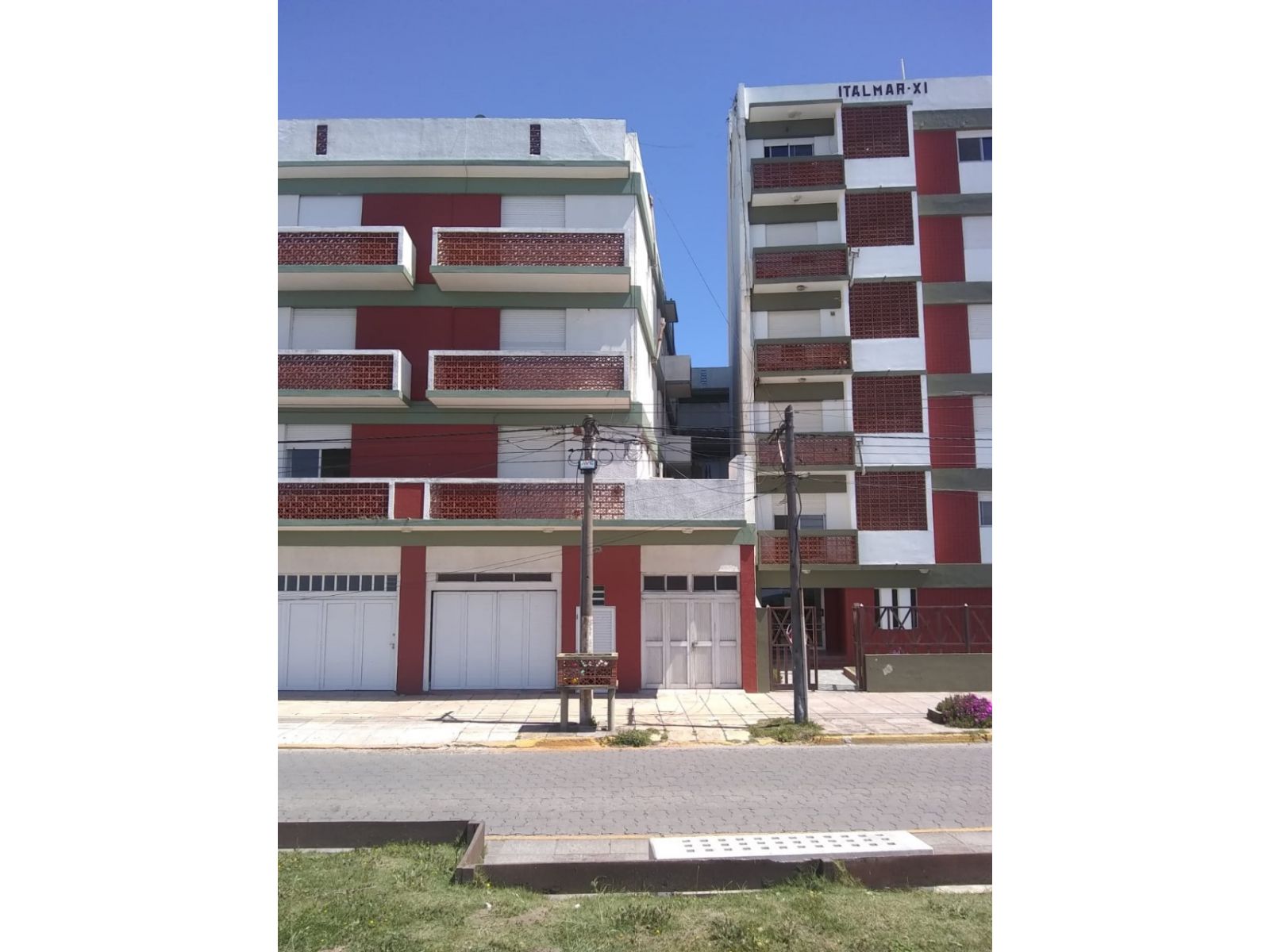 Venta Departamento 2 ambientes con cochera en Santa Teresita