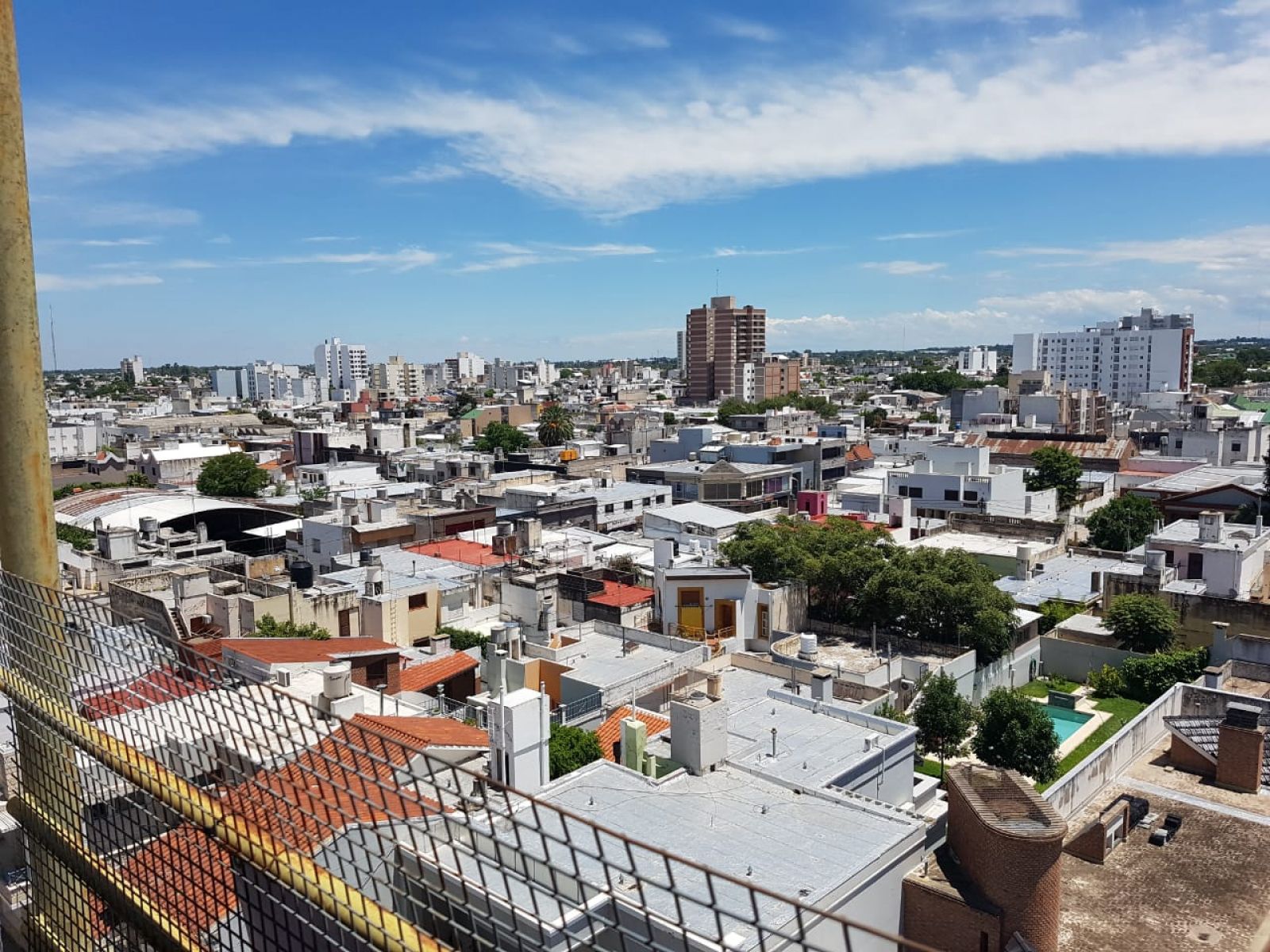 VENDO DPTO 2 DORM Y BALCON EN MICRO CENTRO DE RIO IV