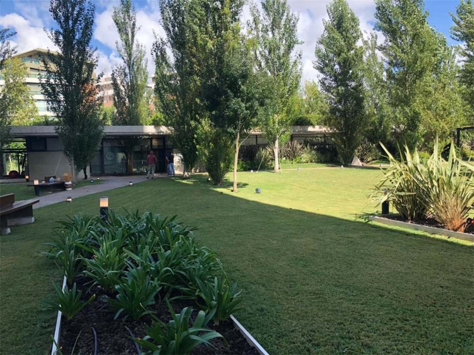 Condominios del alto, vista al parque, muy buena renta, retasado !!!