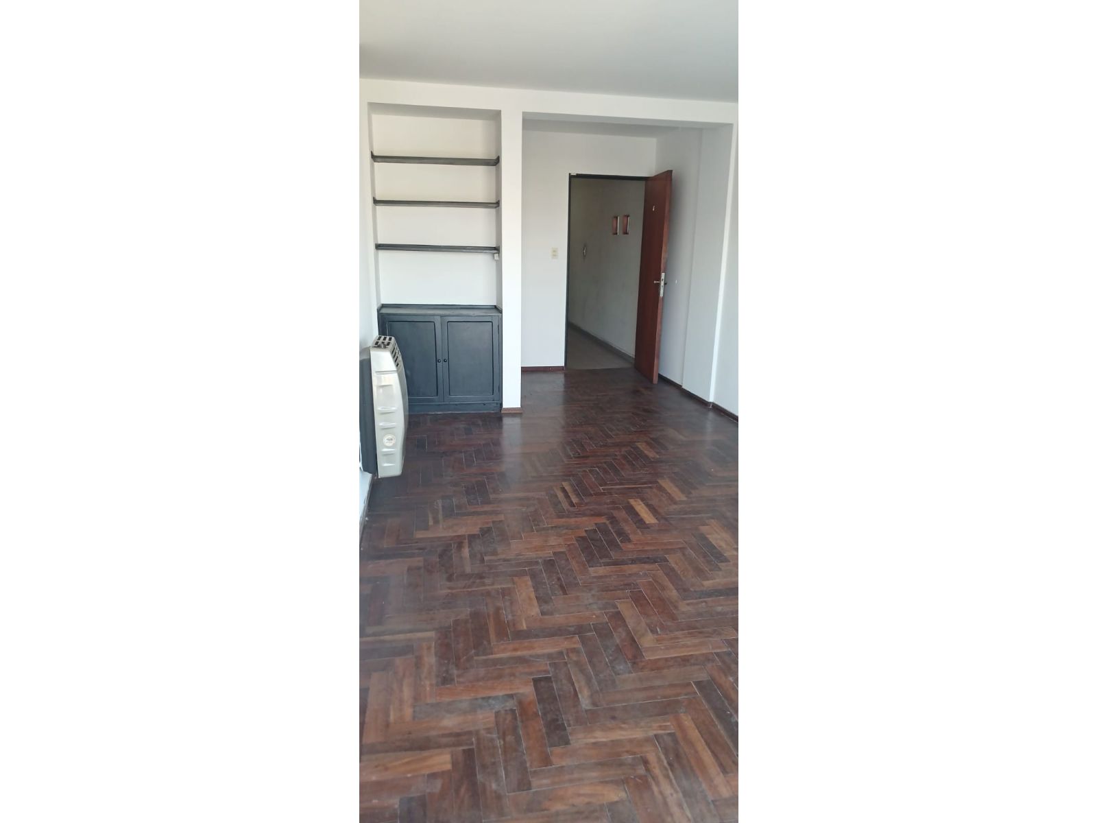 Nueva Córdoba depto 1 dorm. balcón coc/sep, liv/com y baño