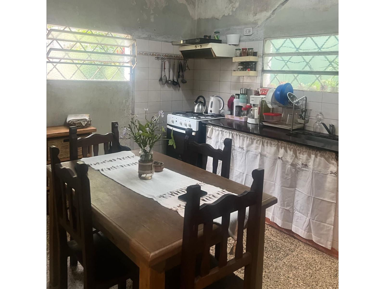 Casa a refaccionar con lote terreno 306m2 San Miguel