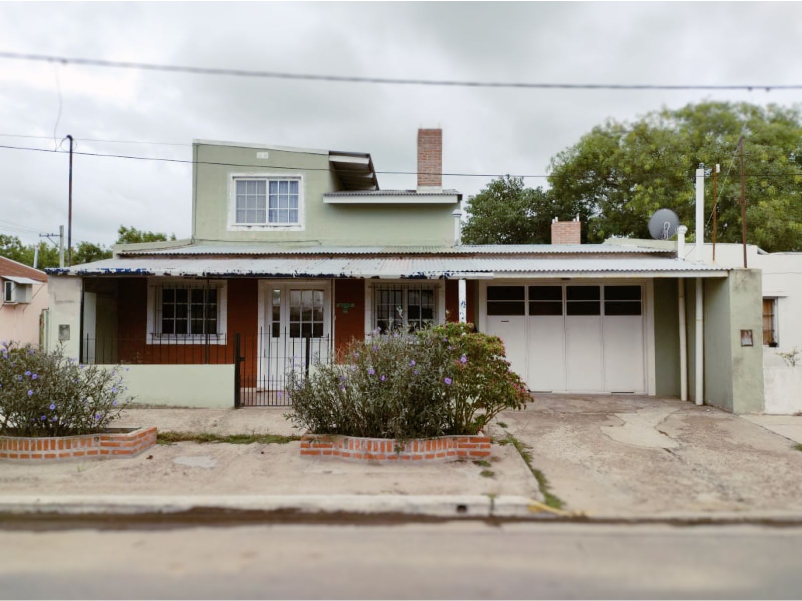 CASA EN VENTA - General Villegas