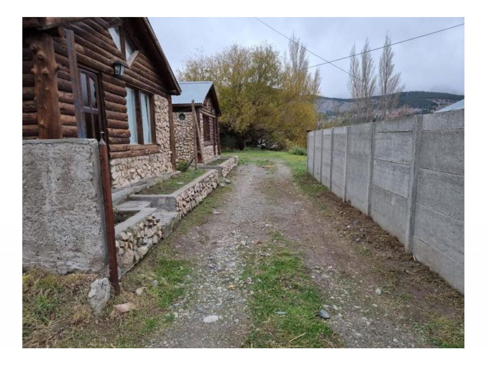 VENTA DE DOS CASAS TIPO CABAÑAS PRÓXIMAS AL CENTRO DE ESQUEL CHUBUT