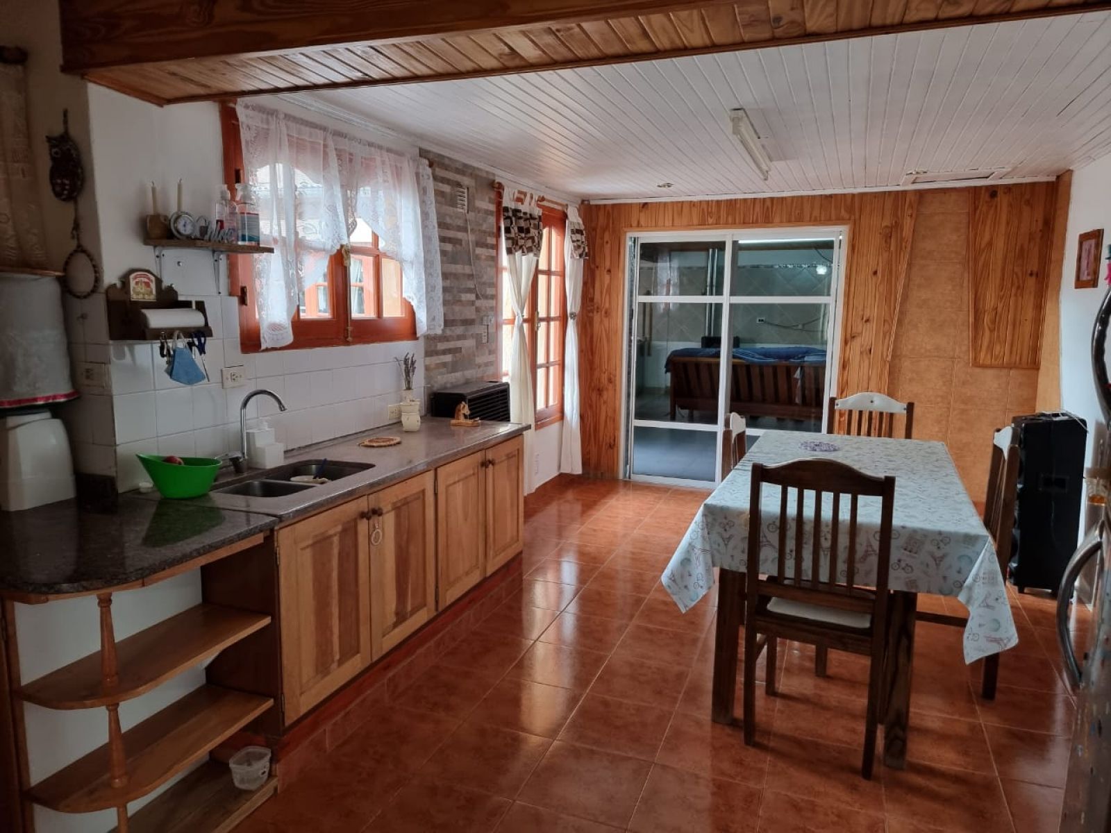 CASA DE 4 AMBIENTES EN GOBERNADOR COSTA -CHUBUT-