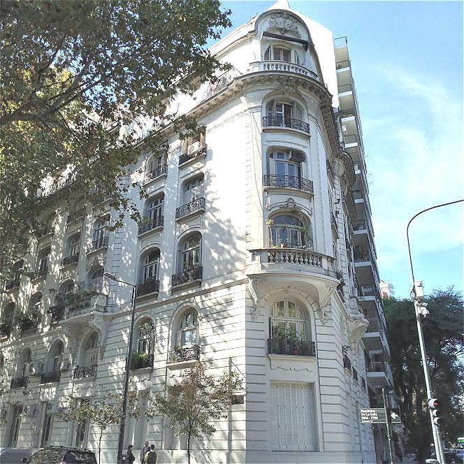 Departamento en Edificio estilo francés, todo externo, vista única a jardín Botánico