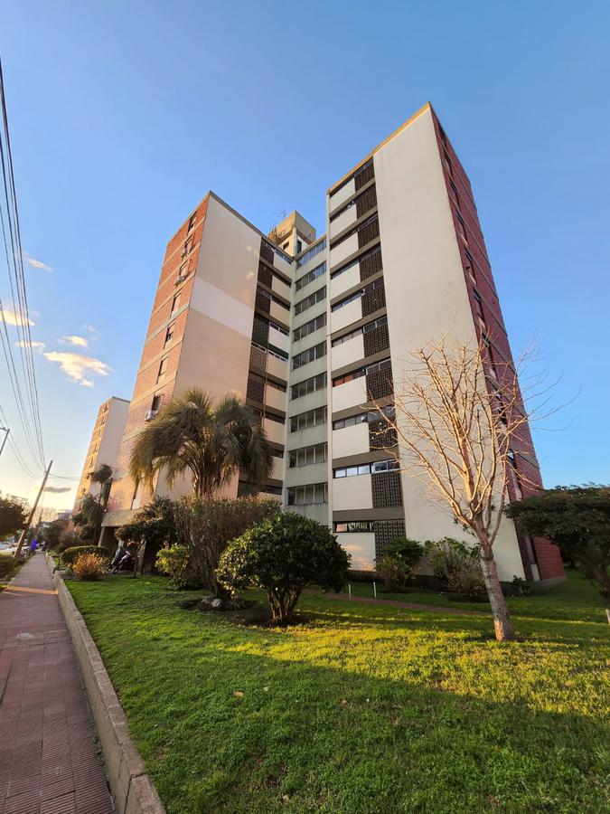 DEPARTAMENTO DE 3 AMBIENTES EN VENTA A METROS DE PANAMERICANA, OLIVOS