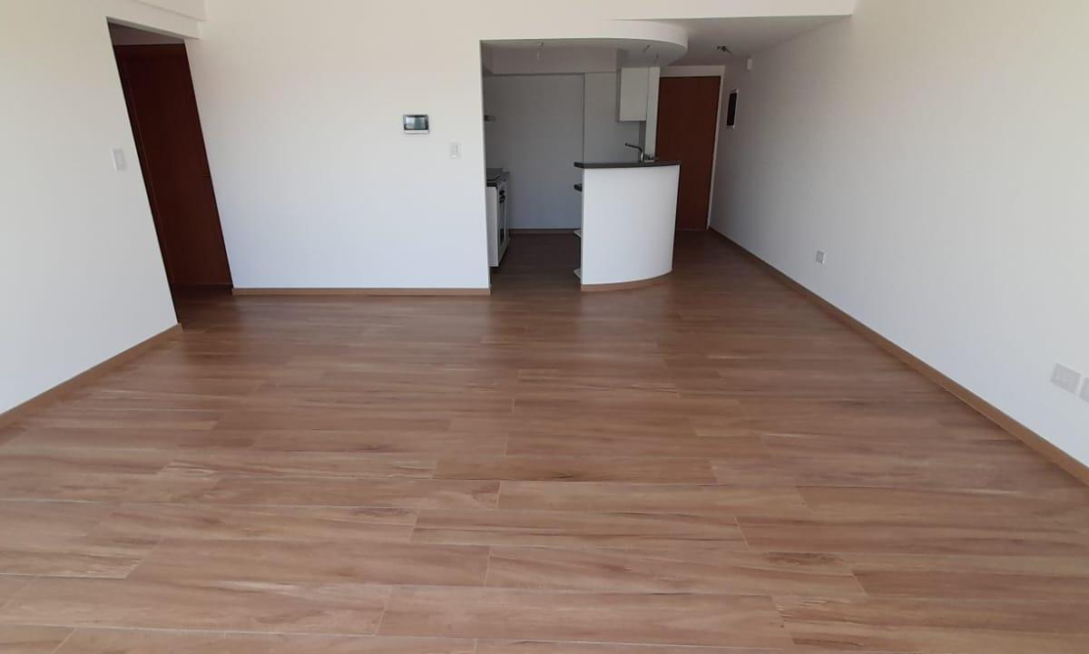 Venta Departamento 3 amb a estrenar frente con patio.Villa Devoto.