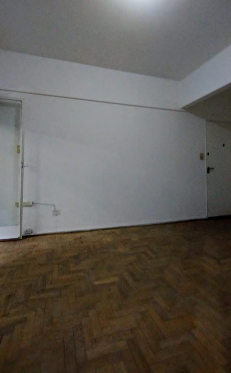 Departamento 2 Ambientes Con Patio en VENTA, Colegiales