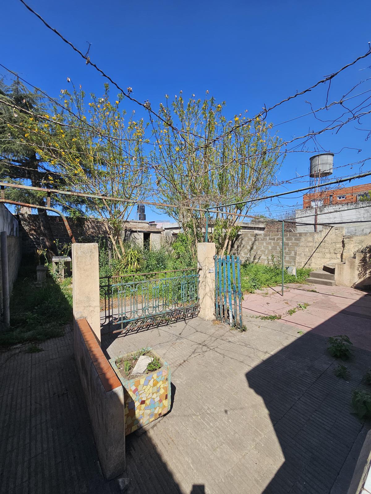 Casa de 1 dormitorio con terreno