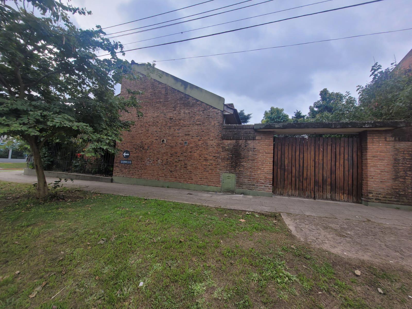 Casa en Dorrego y De la Quintana Moreno Centro