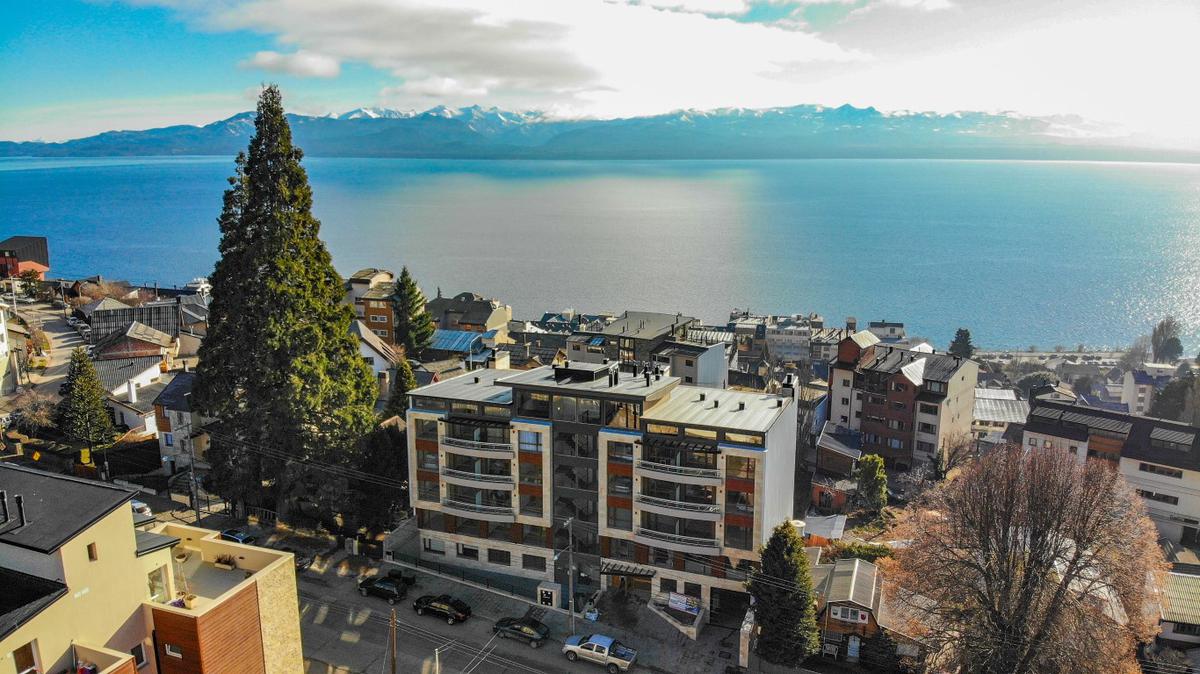 A estrenar. Bo residencial Belgrano Bariloche con excelente vista al lago