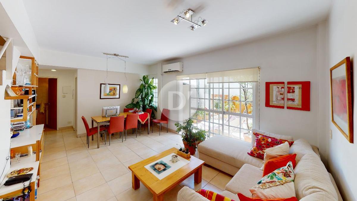 Venta PH en Belgrano. 4 Ambientes CON TERRAZA y Cochera cubierta.