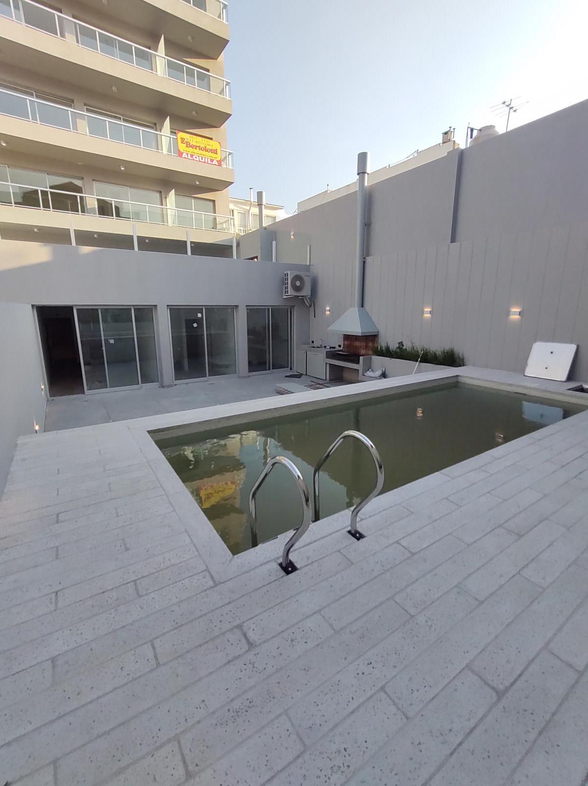 A estrenar! 3 ambientes con Gran Patio y piscina propia! Full Amenities