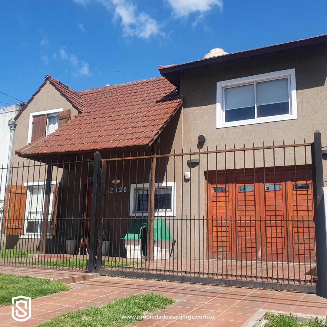 Venta Casa 5 Ambientes en Barrio Colinas de Peralta Ramos