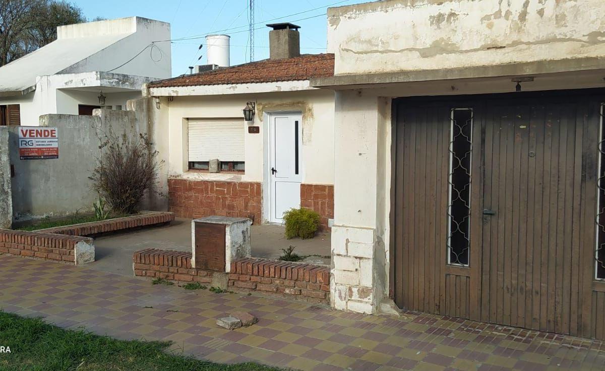 Casa en venta de 2 dormitorios c/ cochera en James Craik