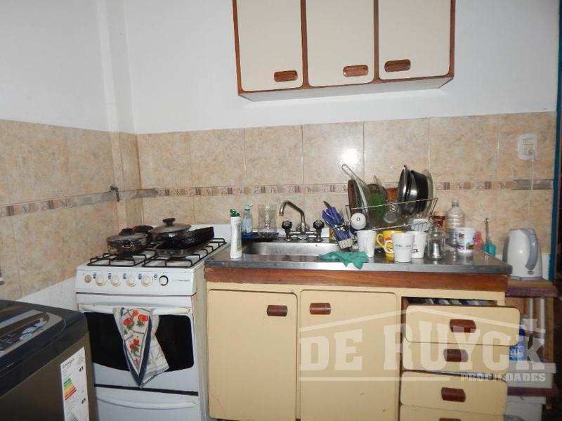 Casa PH en Venta en Ezpeleta Oeste