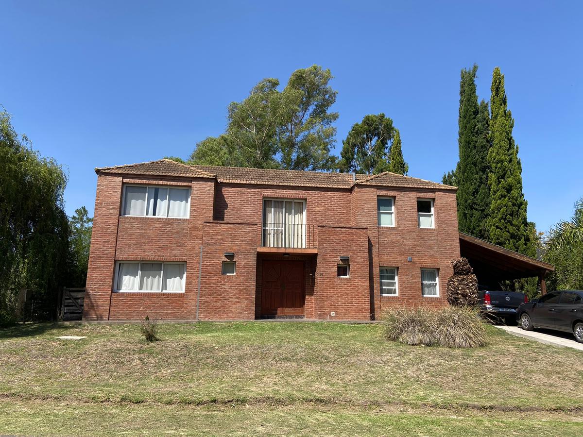 CASA VENTA CANNING BARRIO ECHEVERRIA DEL LAGO