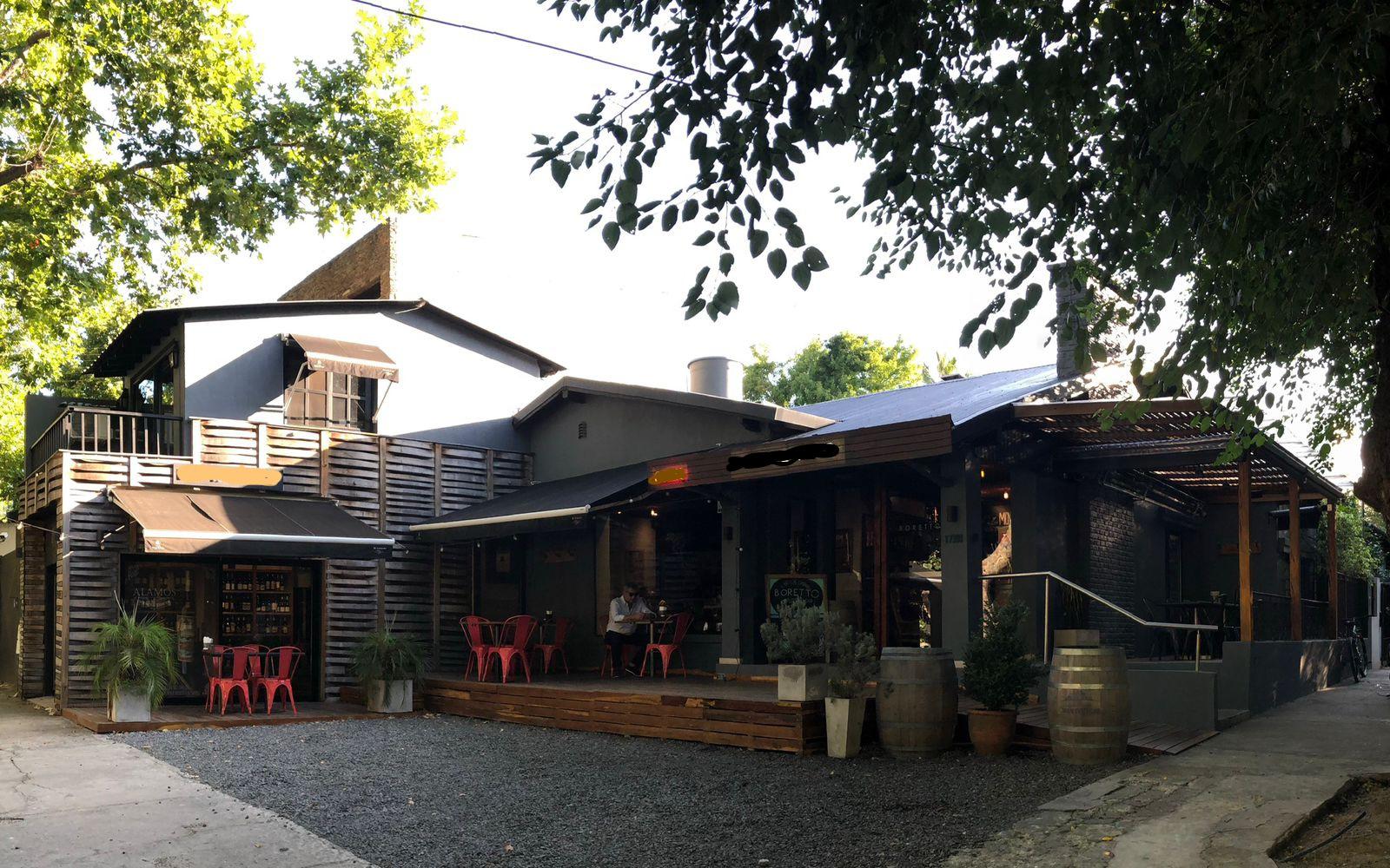 Local Gastronómico en Esquina en San Isidro, sobre Av. del Libertador