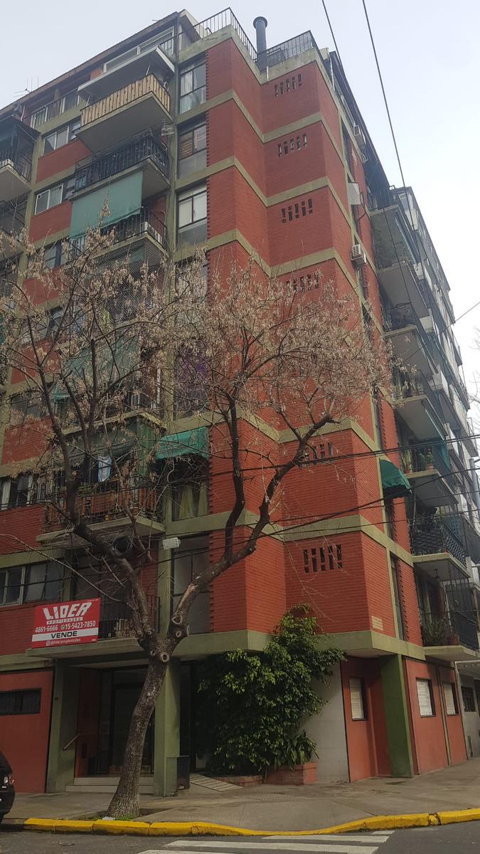 Excelente Temporal 2 Amb con Balcón frente, vista abierta. Caballito