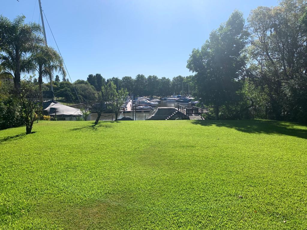 Casa al Río en Alquiler en  Santa Maria De Tigre!