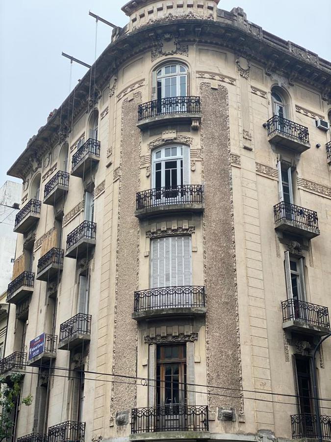 Recoleta, Edificio estilo Francés apto profesional -  Impecable!!