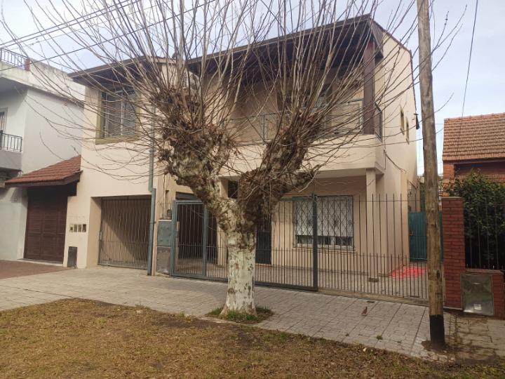 Casa en Venta Quilmes Oeste.