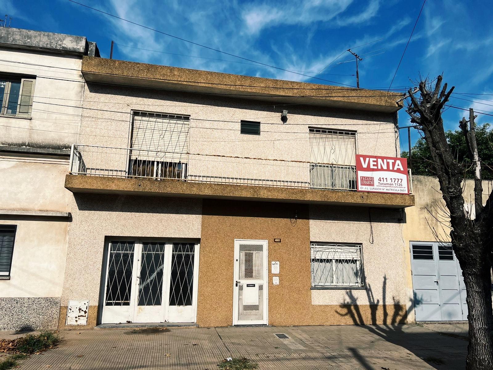 Casa en venta de dos dormitorios con garage zona Ludueña