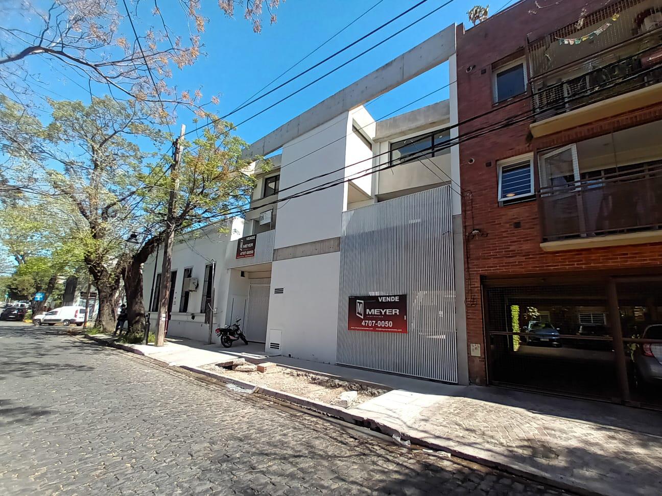 Departamento 2 ambientes en venta en  San Isidro