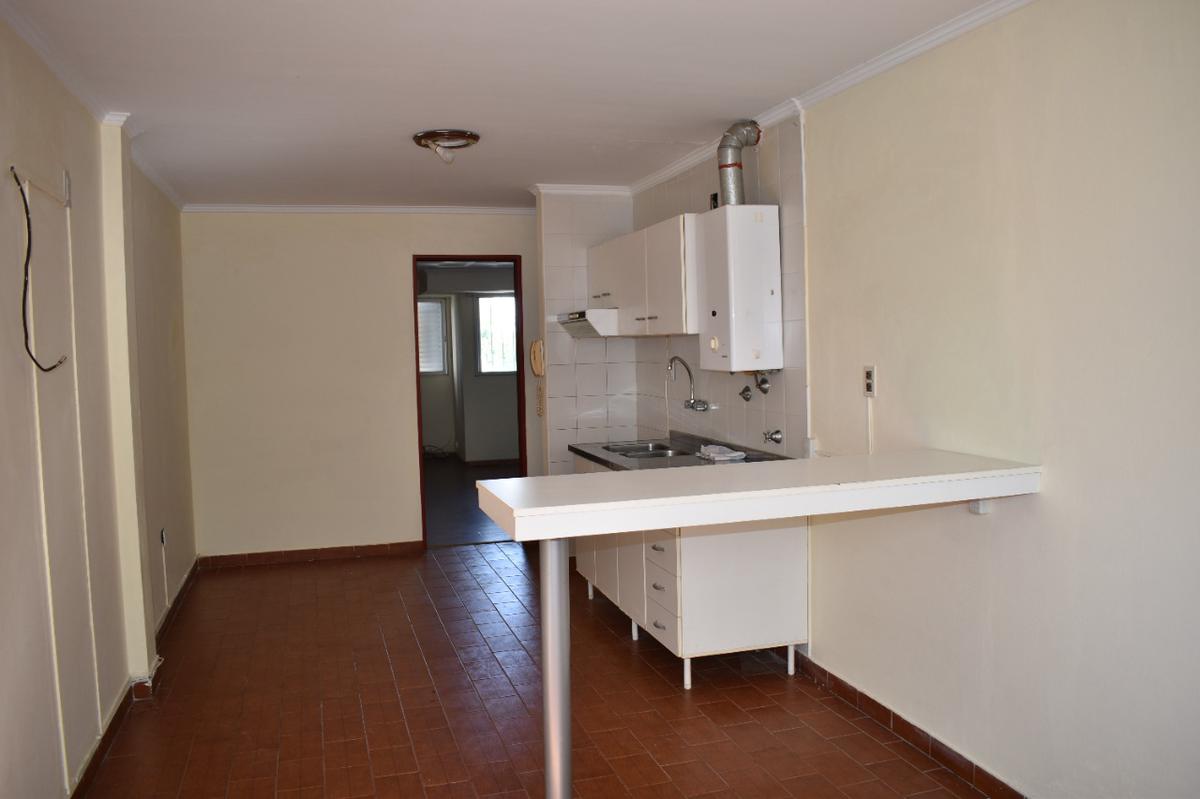 Departamento de 1 Dormitorio con Cochera en Venta - Saavedra 3300