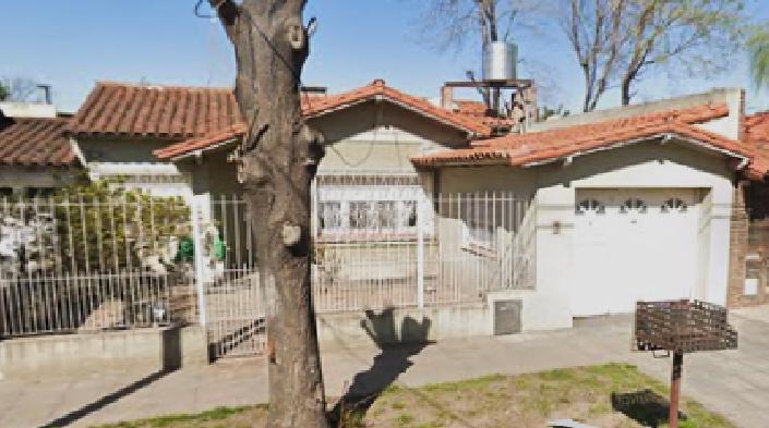 CASA 4 amb CON PARQUE Y PILETA ALQUILER Y VENTA