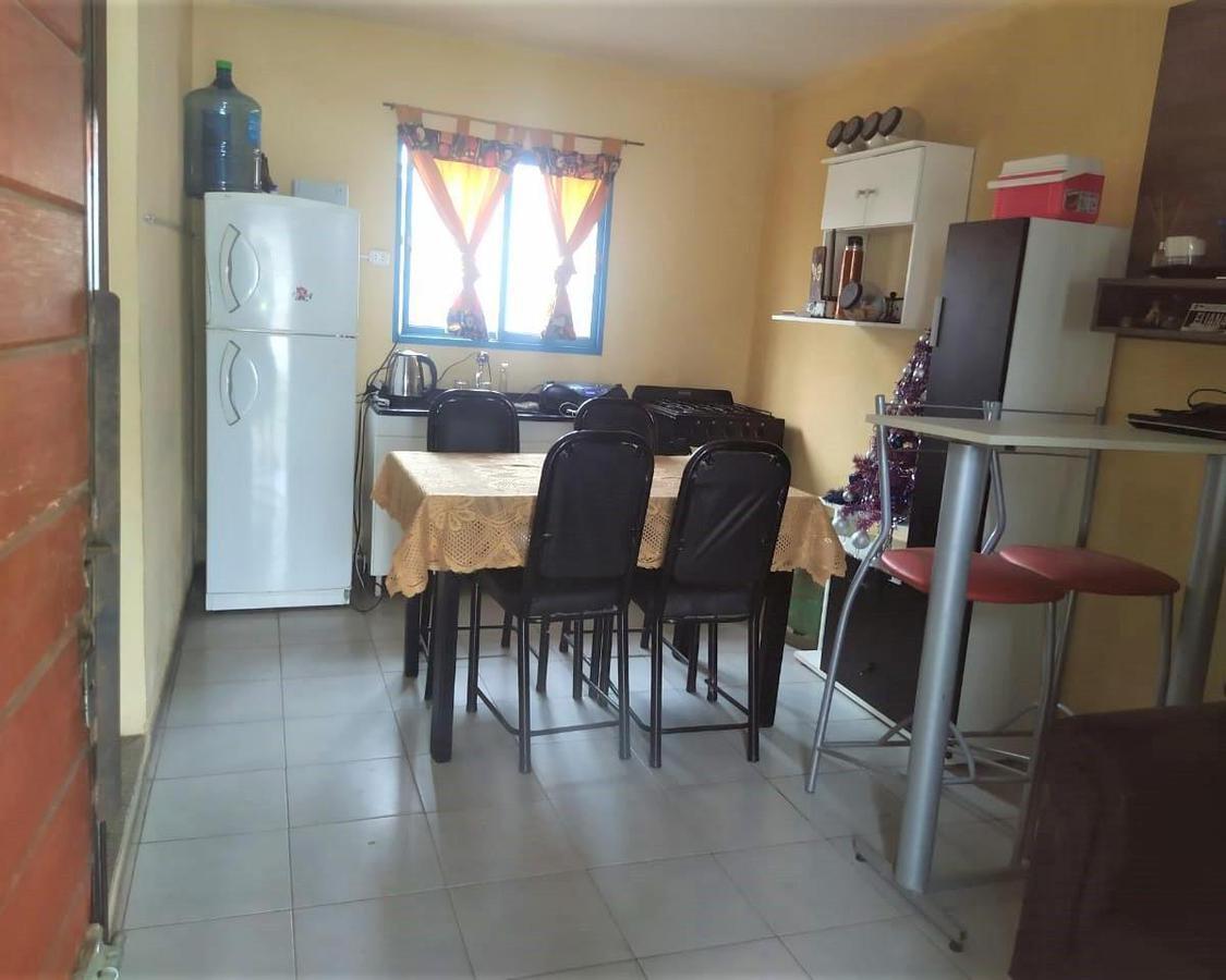 CASA  EN VENTA  MAS DEPARTAMENTO EN BARRIO ITUZAINGÓ, CORDOBA A 300 MTS DE AV VUSETICH  REF1659