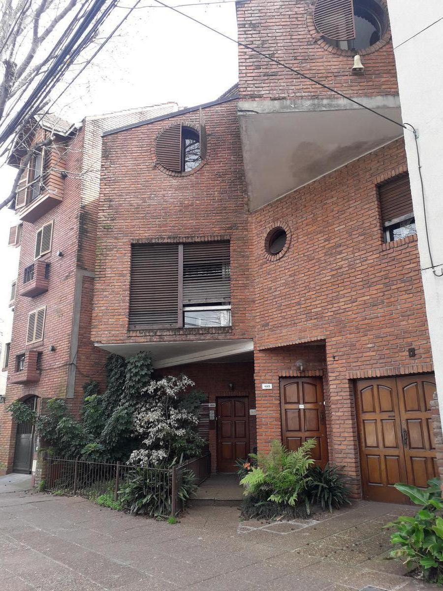 Casa en excelente ubicación. Apto uso comercial - San Isidro