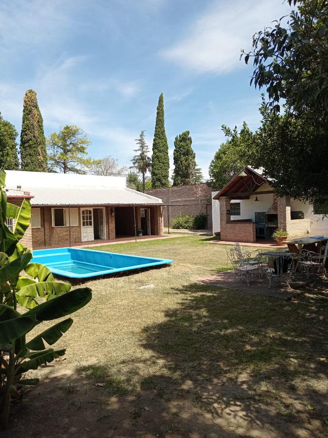 VENTA/PERMUTA- Casa a estrenar 3 dormitorios, con Patio y Pileta - Pueblo Esther.