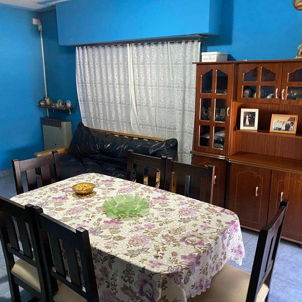 Casa en venta de 3 dormitorios c/ cochera + DOS LOCALES COMERCIALES