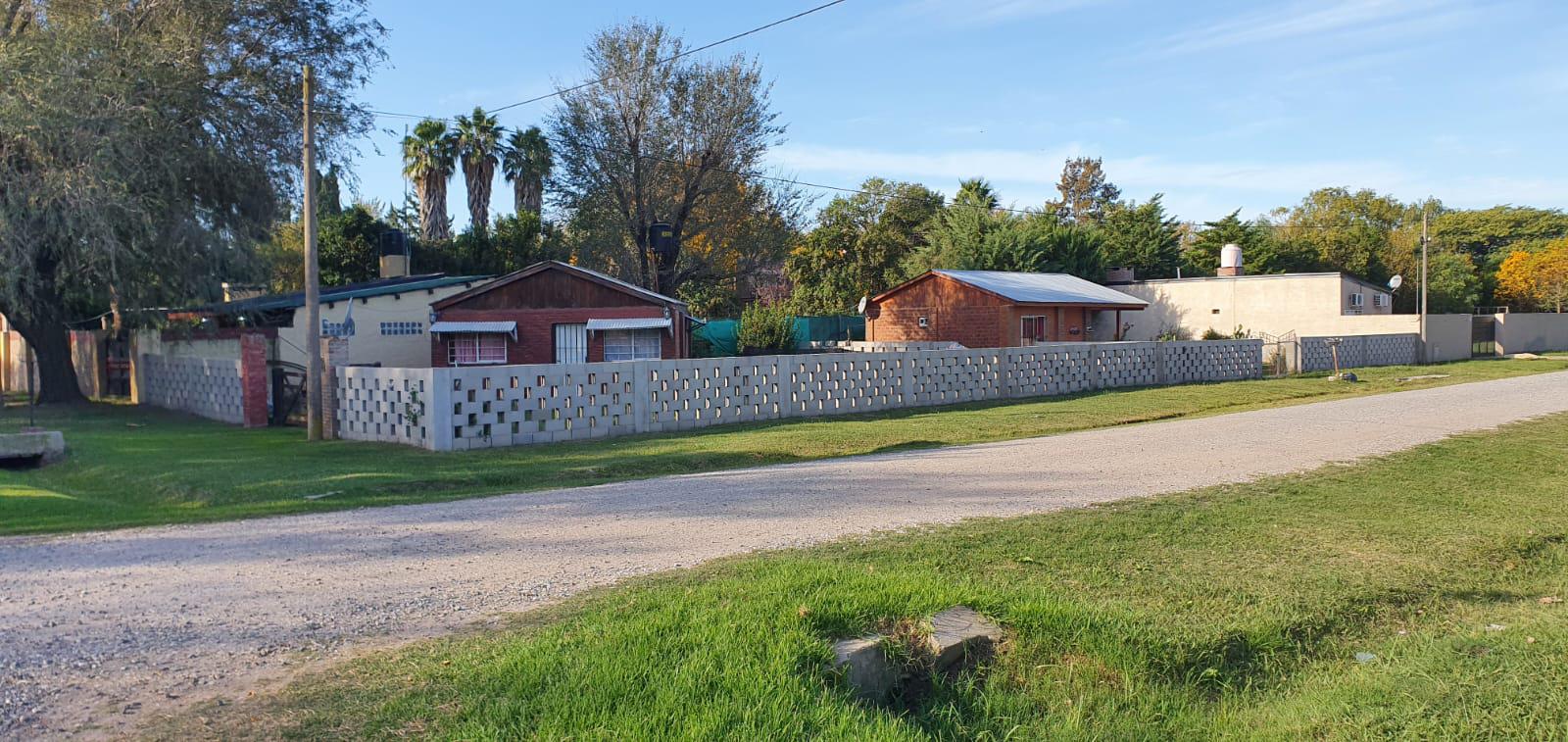 Excelente Terreno con 2 casas en Funes