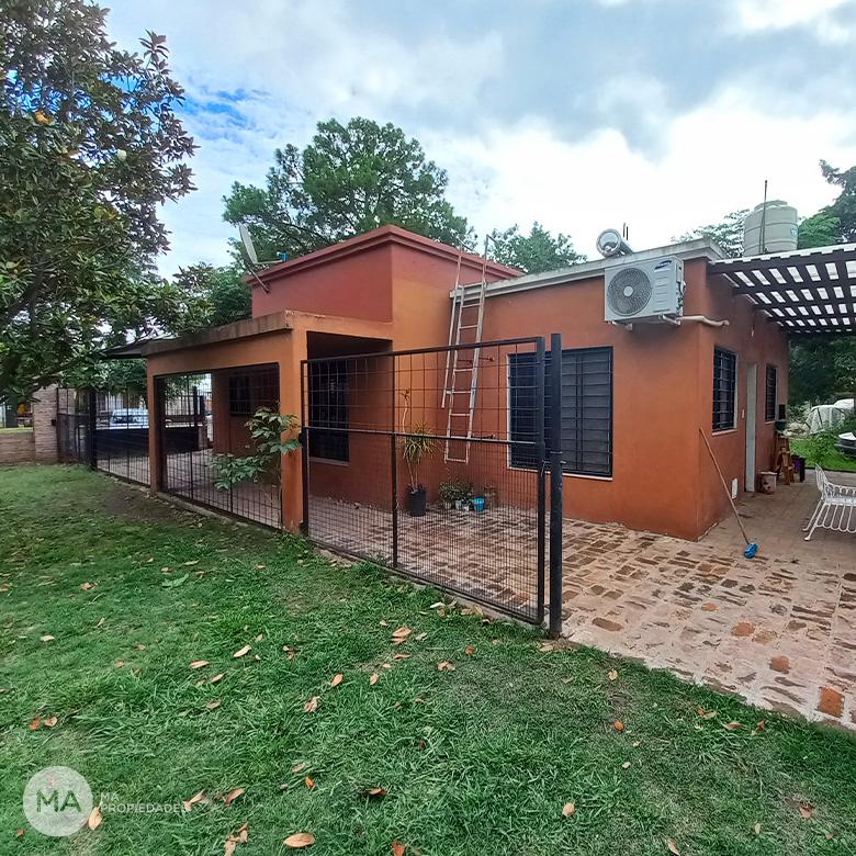 Casa 2 dormitorios con 2 lotes - Don Manuel barrio abierto - Alvear