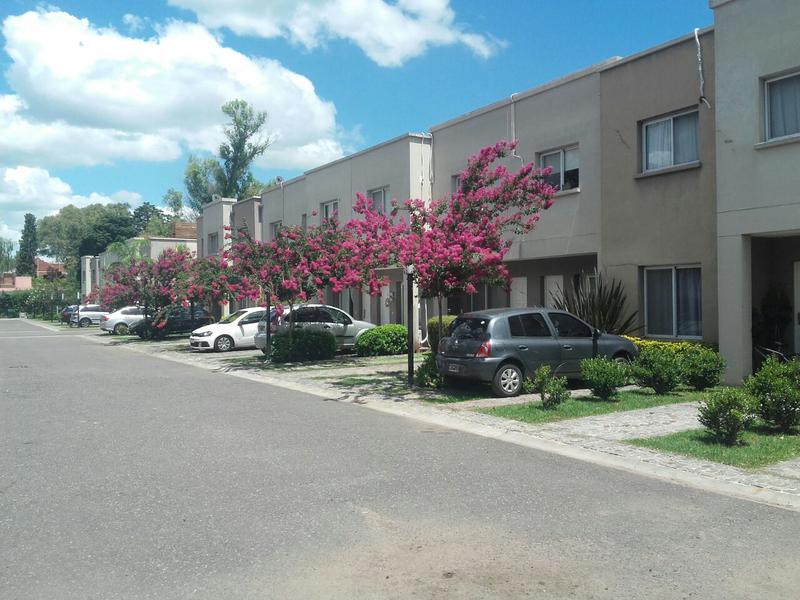 Lemos Negocios Inmobiliarios - Departamento con jardin  - Pellegrini Village