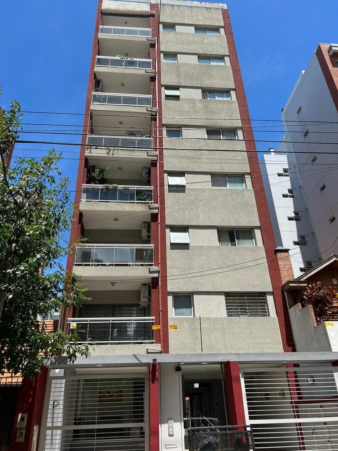 NUEVO VALOR! VENTA DEPTO 3 AMB C/COCH - Quilmes centro- a 3 cuadras de plaza Conesa.