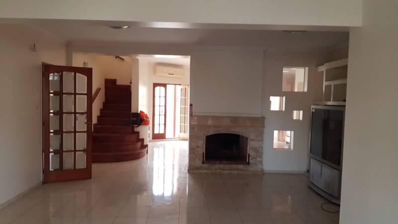 VENDO HERMOSA CASA, UBICACIÓN