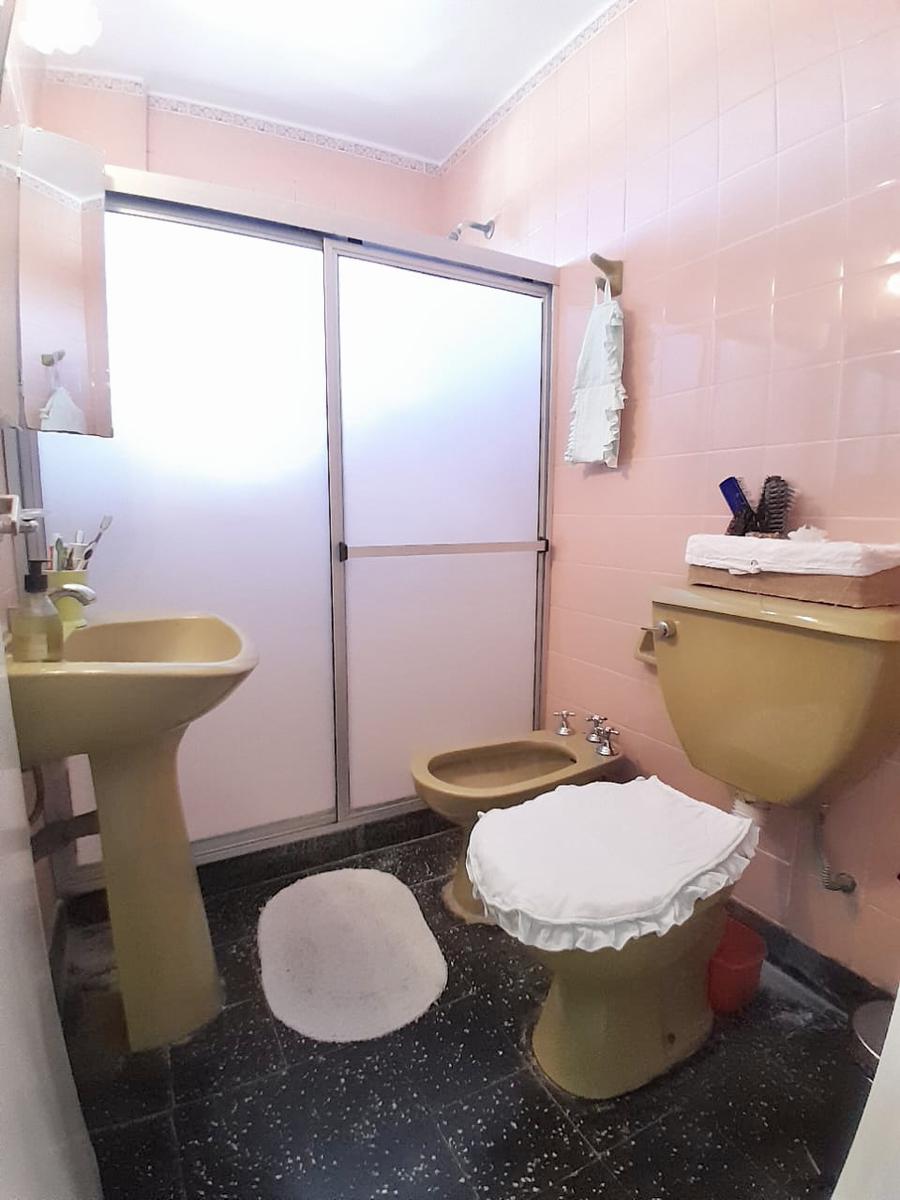 Departamento en Venta de 2 dormitorios y lavadero. Centro Zárate