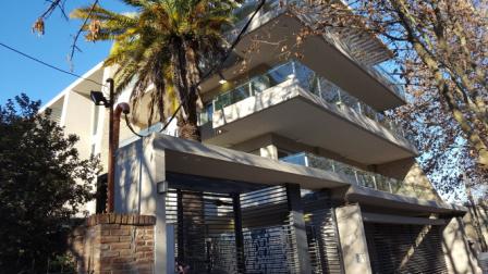 Departamento a la Venta de gran categoría de 2 Ambientes en la mejor calle de Adrogué